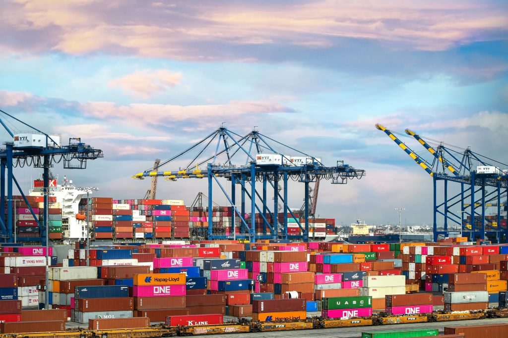 Our business intelligence consultancy helps in multiple industries and markets
